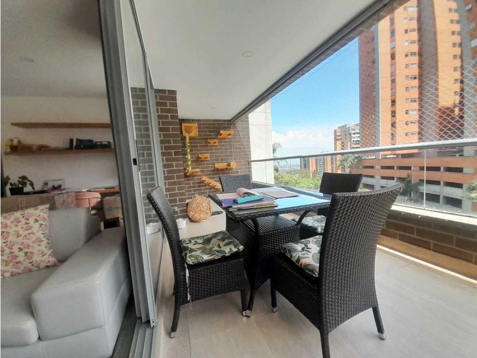 Apartamento en arriendo Antioquia Envigado Envigado 102 m2 Habitaciones 2 Baños 3 Garajes 2 Precio $5200000