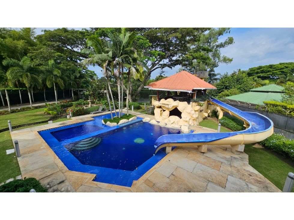 Casa Campestre en venta Valle Del Cauca Cali Parcelaciones Pance 1977 m2 Habitaciones 6 Baños 5 Garajes 4 Precio $5800000000