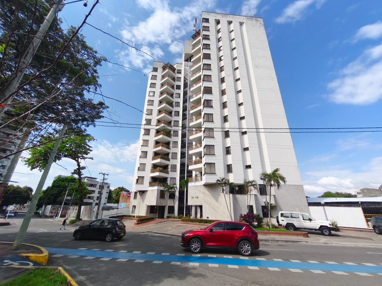 Apartamento en venta Huila Neiva Centro 176 m2 Habitaciones 3 Baños 3 Garajes 1 Precio $600000000
