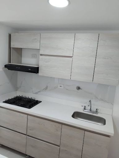 Apartamento en arriendo Antioquia Medellín El Nogal- Los Almendros 85 m2 Habitaciones 3 Baños 2 Garajes 1 Precio $3300000