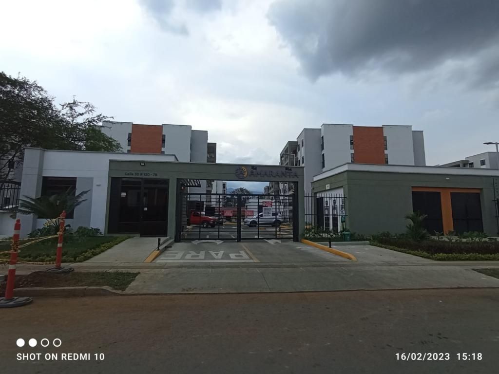 Apartamento en arriendo Valle Del Cauca Cali Junín 80 m2 Habitaciones 3 Baños 2 Garajes 0 Precio $1650000