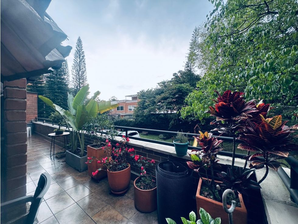 Apartamento en venta Antioquia Medellín El Diamante No2 117 m2 Habitaciones 3 Baños 2 Garajes 1 Precio $1000000000