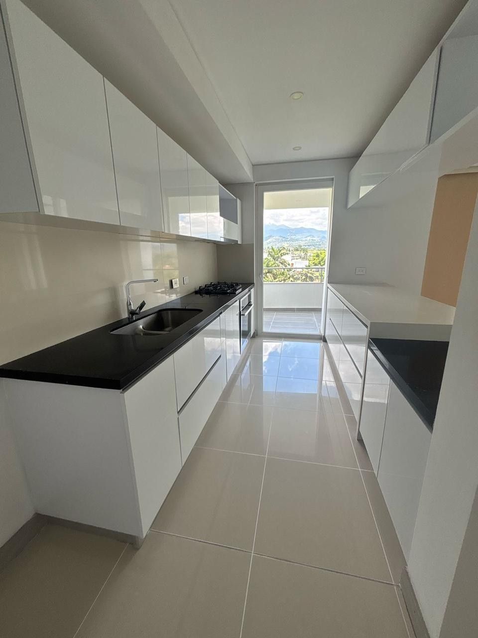 Apartamento en venta Valle Del Cauca Cali Parcelaciones Pance 187 m2 Habitaciones 3 Baños 5 Garajes 3 Precio $1400000000