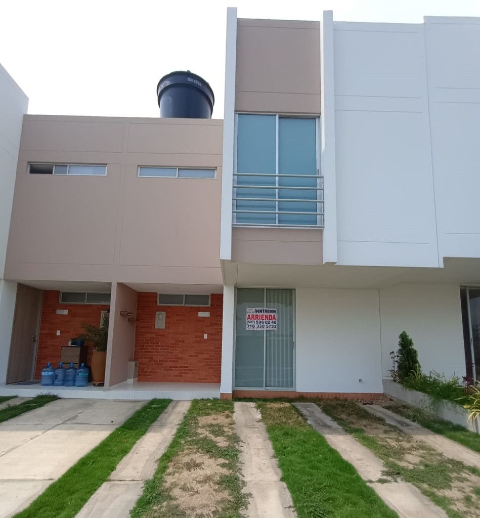 Casa en arriendo Norte De Santander Villa Del Rosario Lomitas 180 m2 Habitaciones 3 Baños 3 Garajes 2 Precio $1800000