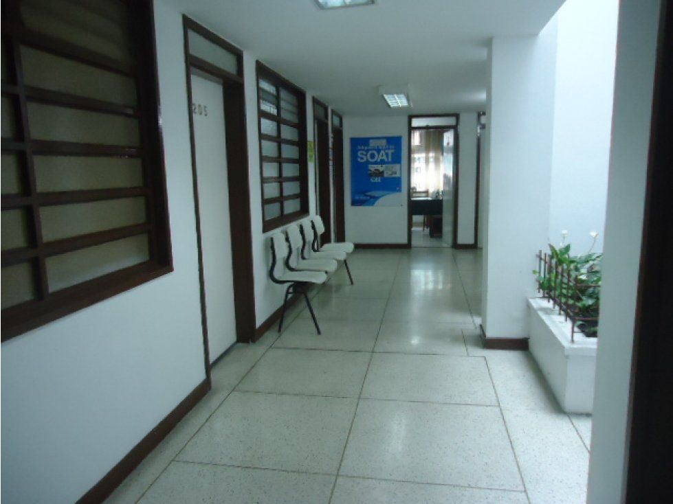 Edificio en venta Caldas Manizales El Centro 800 m2 Habitaciones 2 Baños 1 Garajes 1 Precio $2800000000