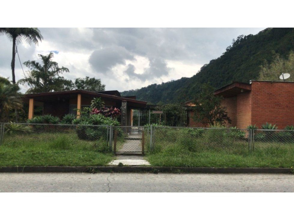 Casa Campestre en venta Caldas Manizales Morrogacho 400 m2 Habitaciones 7 Baños 4 Garajes 4 Precio $3000000000