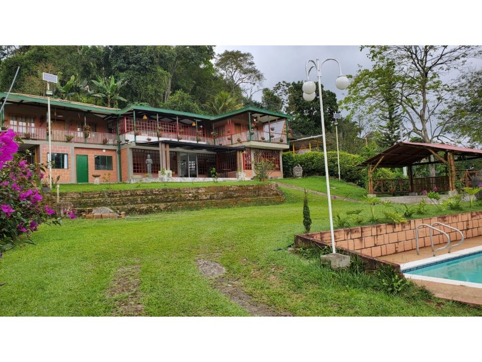 Finca en venta Caldas Manizales Manizales 430 m2 Habitaciones 7 Baños 6 Garajes 4 Precio $1335000000