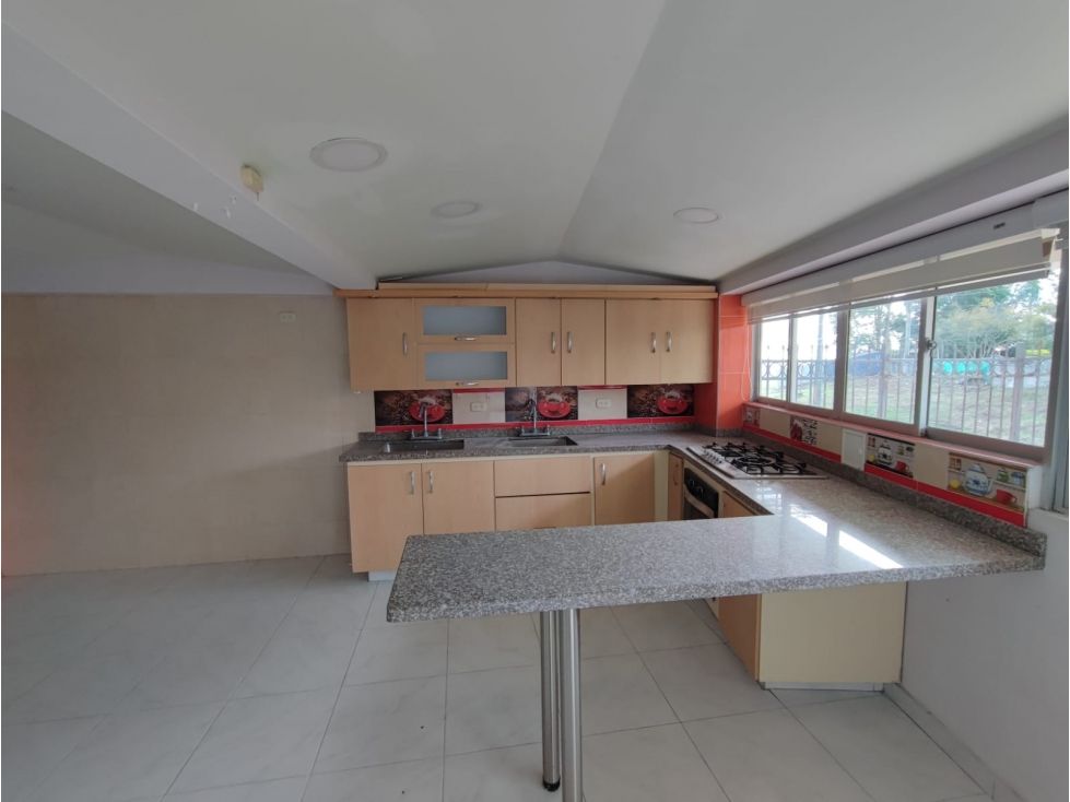 Apartamento en venta Caldas Manizales Los Alcazares 71 m2 Habitaciones 3 Baños 2 Garajes 2 Precio $320000000
