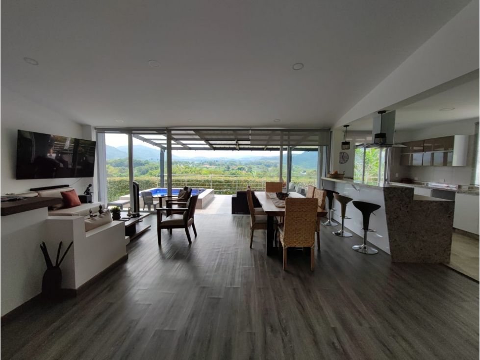 Casa Campestre en venta Caldas Manizales Manizales 220 m2 Habitaciones 3 Baños 5 Garajes 5 Precio $1700000000