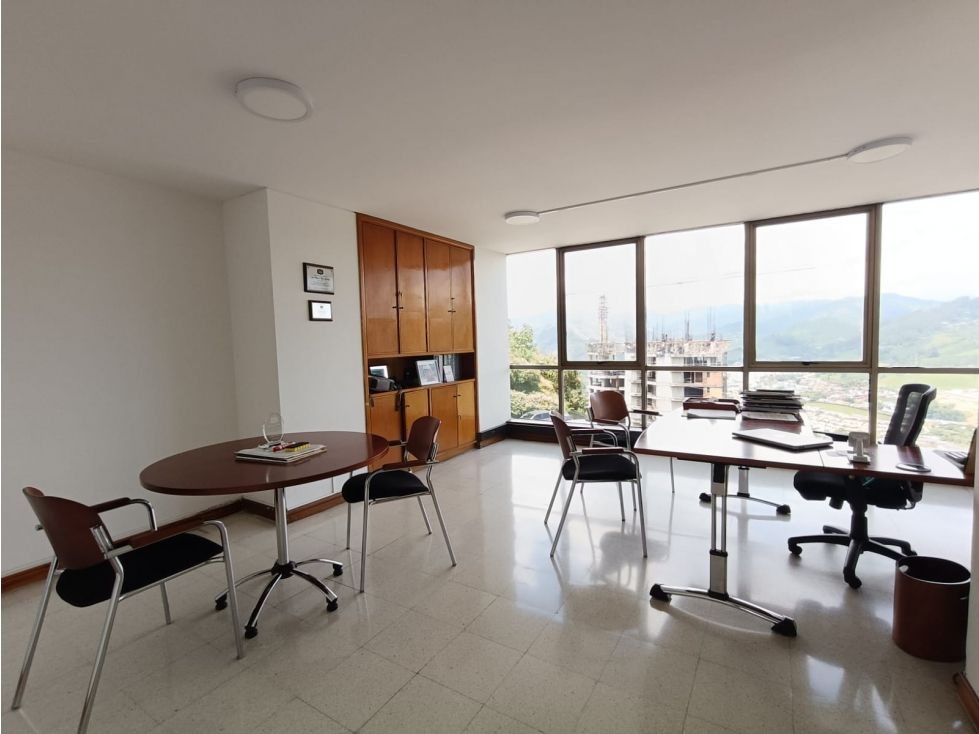 Oficina en venta Caldas Manizales Milan 200 m2 Habitaciones 0 Baños 0 Garajes 4 Precio $1200000000