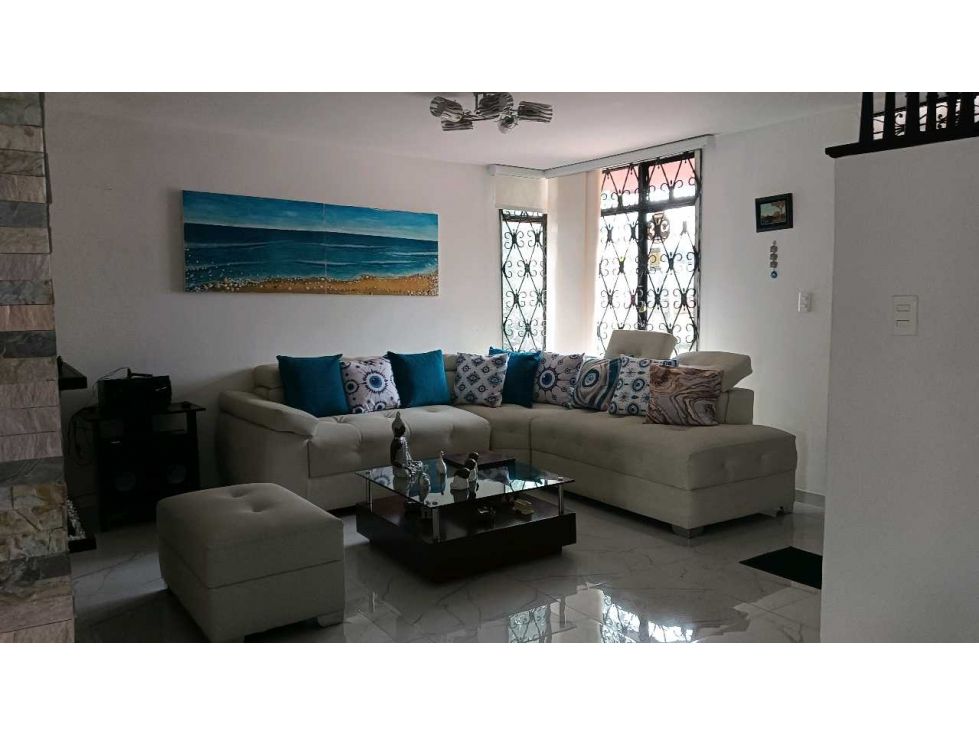 Casa en venta Caldas Manizales Sacatin Viejo 287 m2 Habitaciones 7 Baños 4 Garajes 2 Precio $950000000