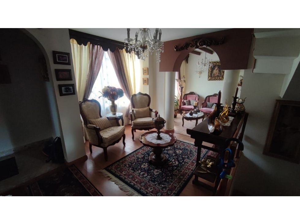 Casa en arriendo Caldas Manizales Belen 250 m2 Habitaciones 4 Baños 3 Garajes 2 Precio $4000000