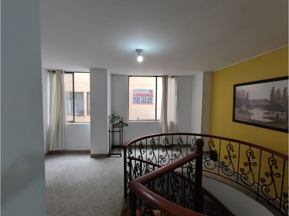 Apartaestudio en venta Caldas Manizales Los Laureles 76 m2 Habitaciones 1 Baños 2 Garajes 0 Precio $240000000