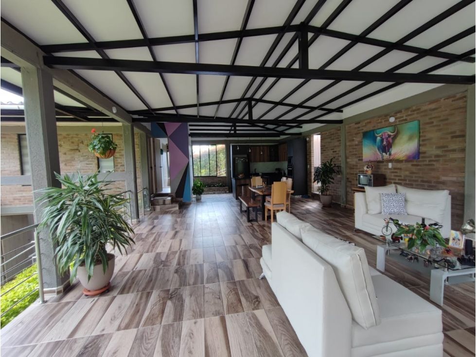 Casa Campestre en venta Caldas Manizales Manizales 350 m2 Habitaciones 3 Baños 4 Garajes 3 Precio $1400000000