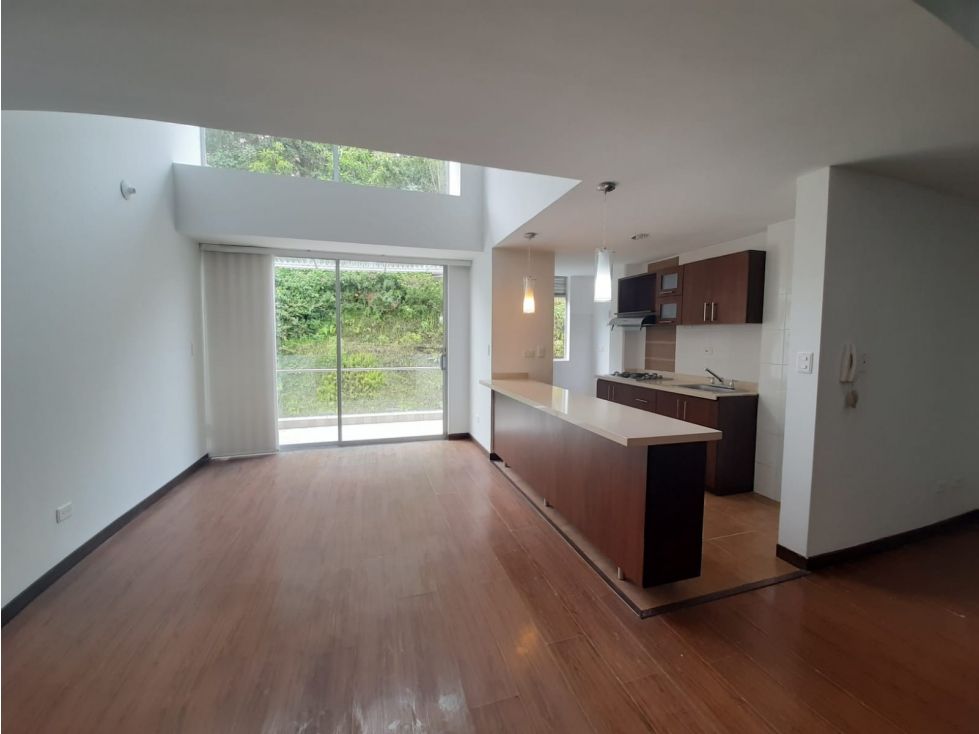 Apartamento en arriendo Caldas Manizales Alta Suiza 125 m2 Habitaciones 3 Baños 5 Garajes 2 Precio $3500000