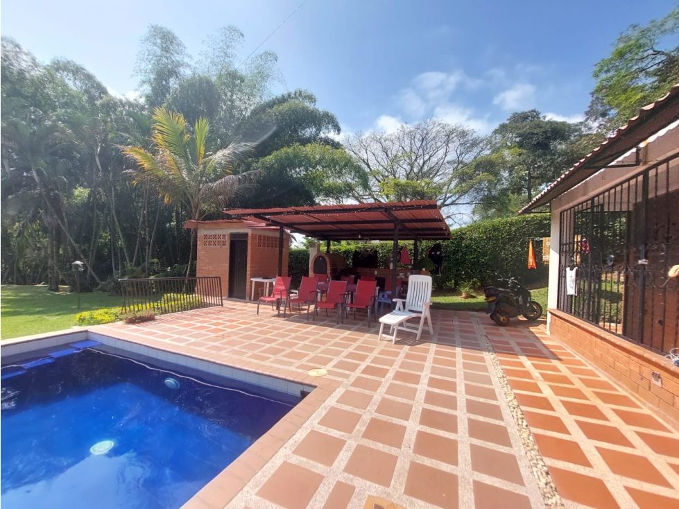 Casa Campestre en venta Caldas Manizales Manizales 126 m2 Habitaciones 3 Baños 3 Garajes 12 Precio $870000000