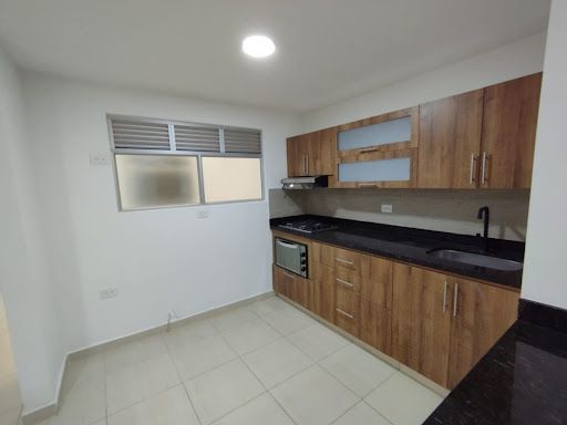 Apartamento en arriendo Antioquia Envigado Bucarest 85 m2 Habitaciones 3 Baños 2 Garajes 0 Precio $2200000