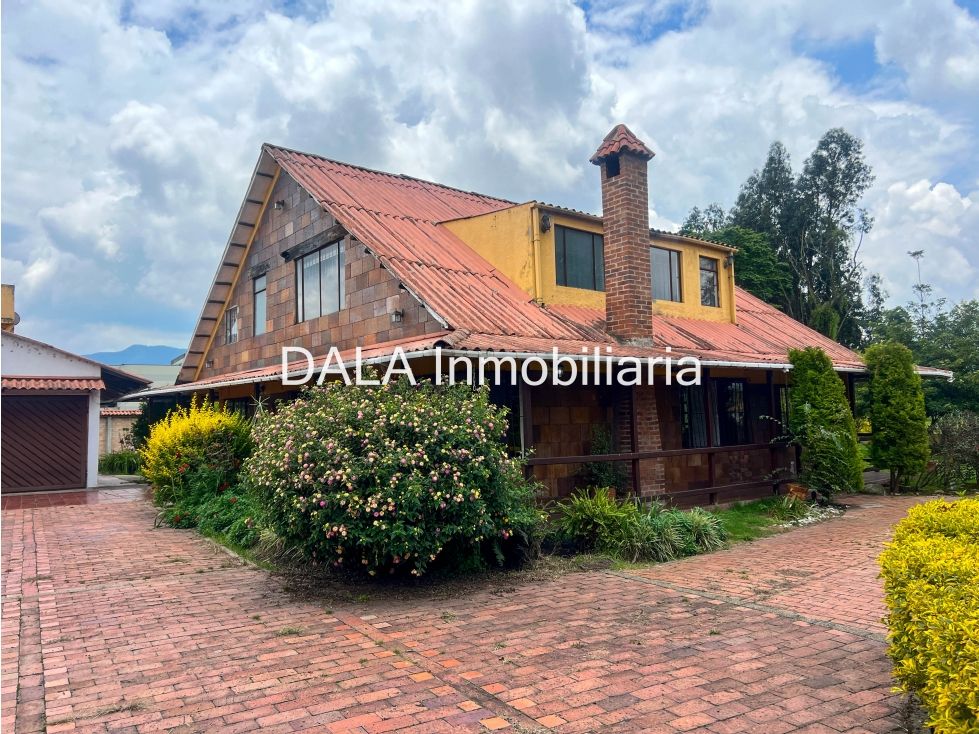 Casa en arriendo Cundinamarca Cajicá Calahorra 349 m2 Habitaciones 3 Baños 4 Garajes 6 Precio $7500000