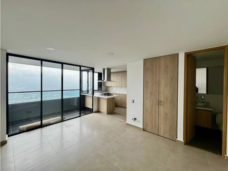 Apartamento en arriendo Antioquia Medellín Castropol 87 m2 Habitaciones 3 Baños 3 Garajes 2 Precio $2800000