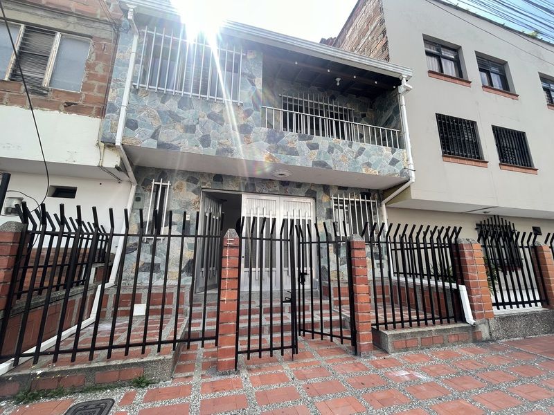 Casa en arriendo Antioquia Medellín Santa Fe 78 m2 Habitaciones 2 Baños 2 Garajes 0 Precio $2390000
