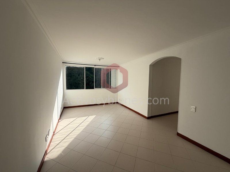 Apartamento en venta Antioquia Medellín Las Violetas 70 m2 Habitaciones 3 Baños 2 Garajes 1 Precio $480000000
