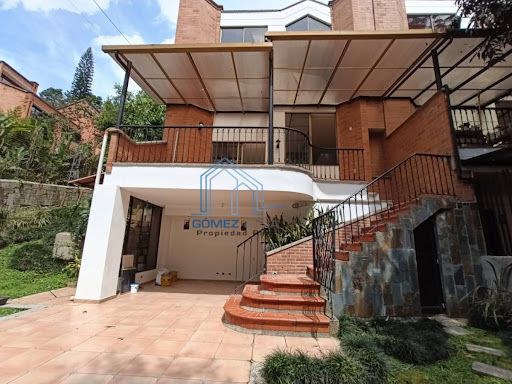 Casa en arriendo Antioquia Medellín Los Balsos No1 300 m2 Habitaciones 4 Baños 7 Garajes 2 Precio $10000000