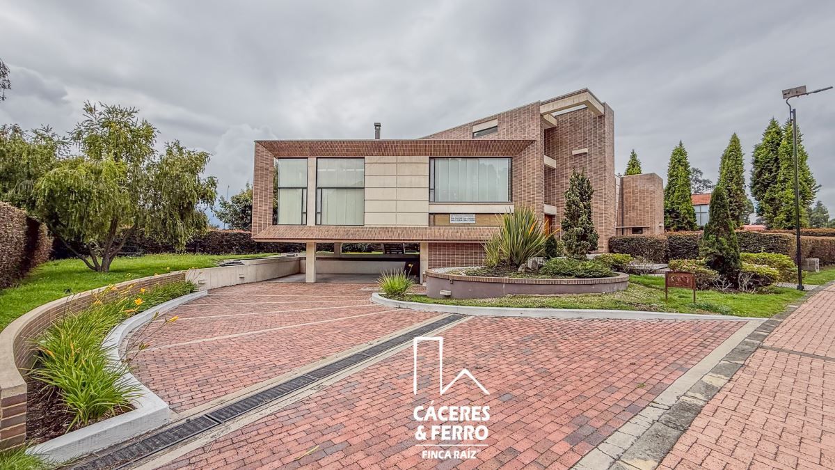 Casa en arriendo Cundinamarca Bogotá Casa Blanca 540 m2 Habitaciones 4 Baños 7 Garajes 6 Precio $15000000