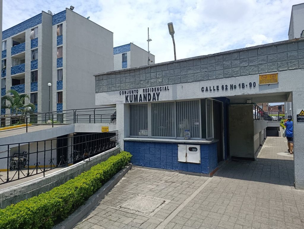 Apartamento en arriendo Valle Del Cauca Cali Los Parques - Barranquilla 80 m2 Habitaciones 3 Baños 2 Garajes 0 Precio $1200000