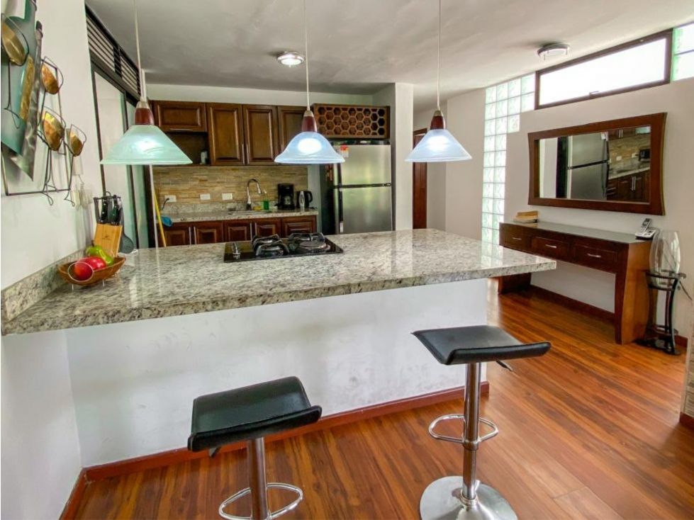 Apartaestudio en venta Antioquia Envigado Jardines 100 m2 Habitaciones 2 Baños 2 Garajes 0 Precio $700000000