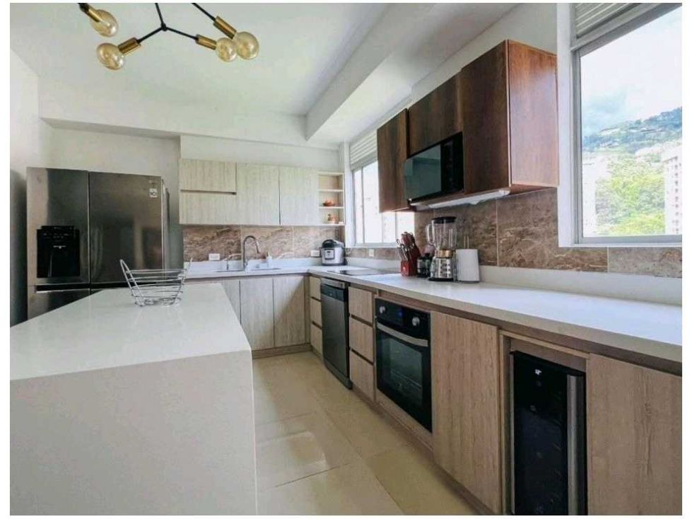 Apartamento en venta Antioquia Envigado Zona Centro 360 m2 Habitaciones 5 Baños 7 Garajes 2 Precio $1290000000
