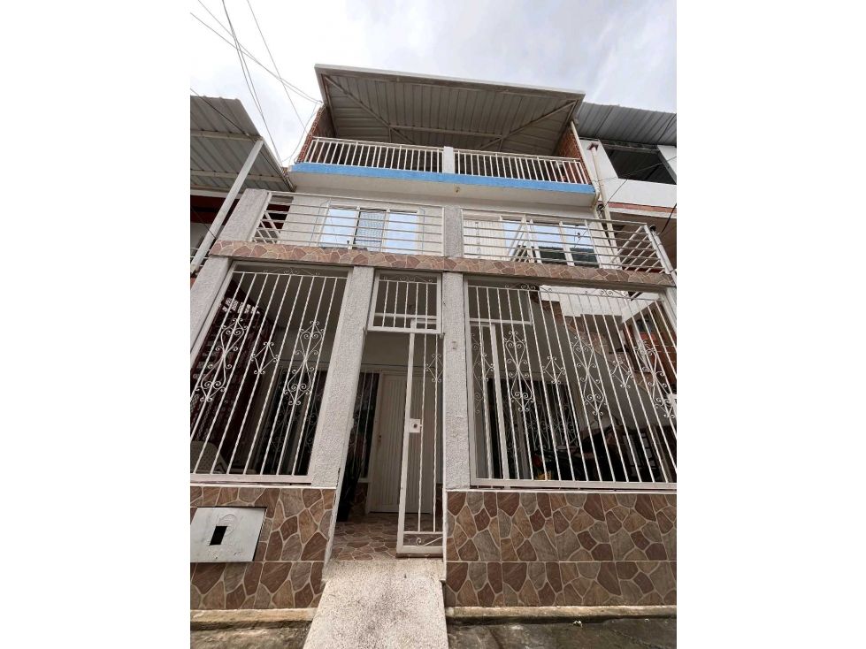 Casa en venta Valle Del Cauca Cali Ciudad Talanga - Comfenalco 120 m2 Habitaciones 5 Baños 2 Garajes 0 Precio $250000000