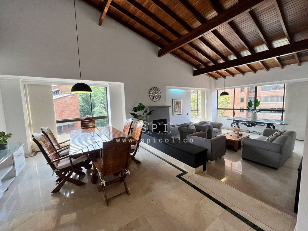 Apartamento en arriendo Antioquia Medellín Los Balsos No2 300 m2 Habitaciones 4 Baños 4 Garajes 3 Precio $11000000