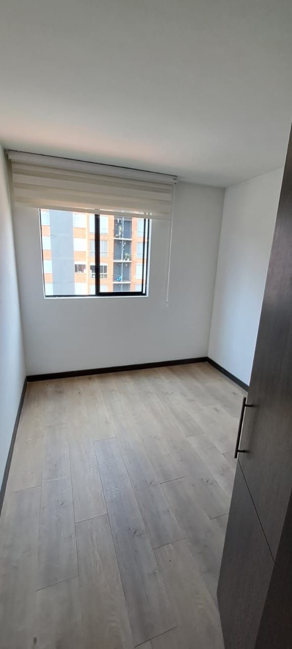Apartamento en venta Cundinamarca Bogotá El Plan 72 m2 Habitaciones 3 Baños 2 Garajes 1 Precio $520000000
