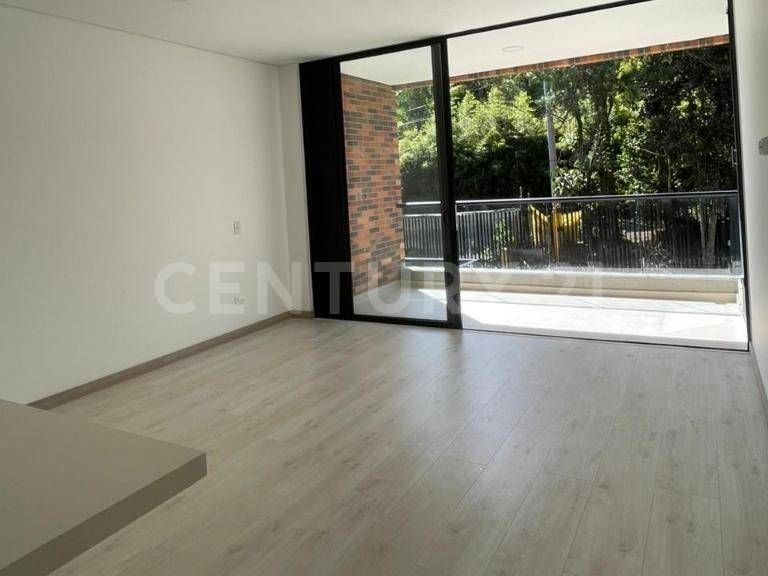 Apartamento en venta Antioquia El Retiro El Retiro 73 m2 Habitaciones 1 Baños 2 Garajes 2 Precio $900000000