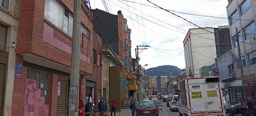 Bodega en arriendo Cundinamarca Bogotá Ricaurte 222 m2 Habitaciones 0 Baños 1 Garajes 0 Precio $8500000