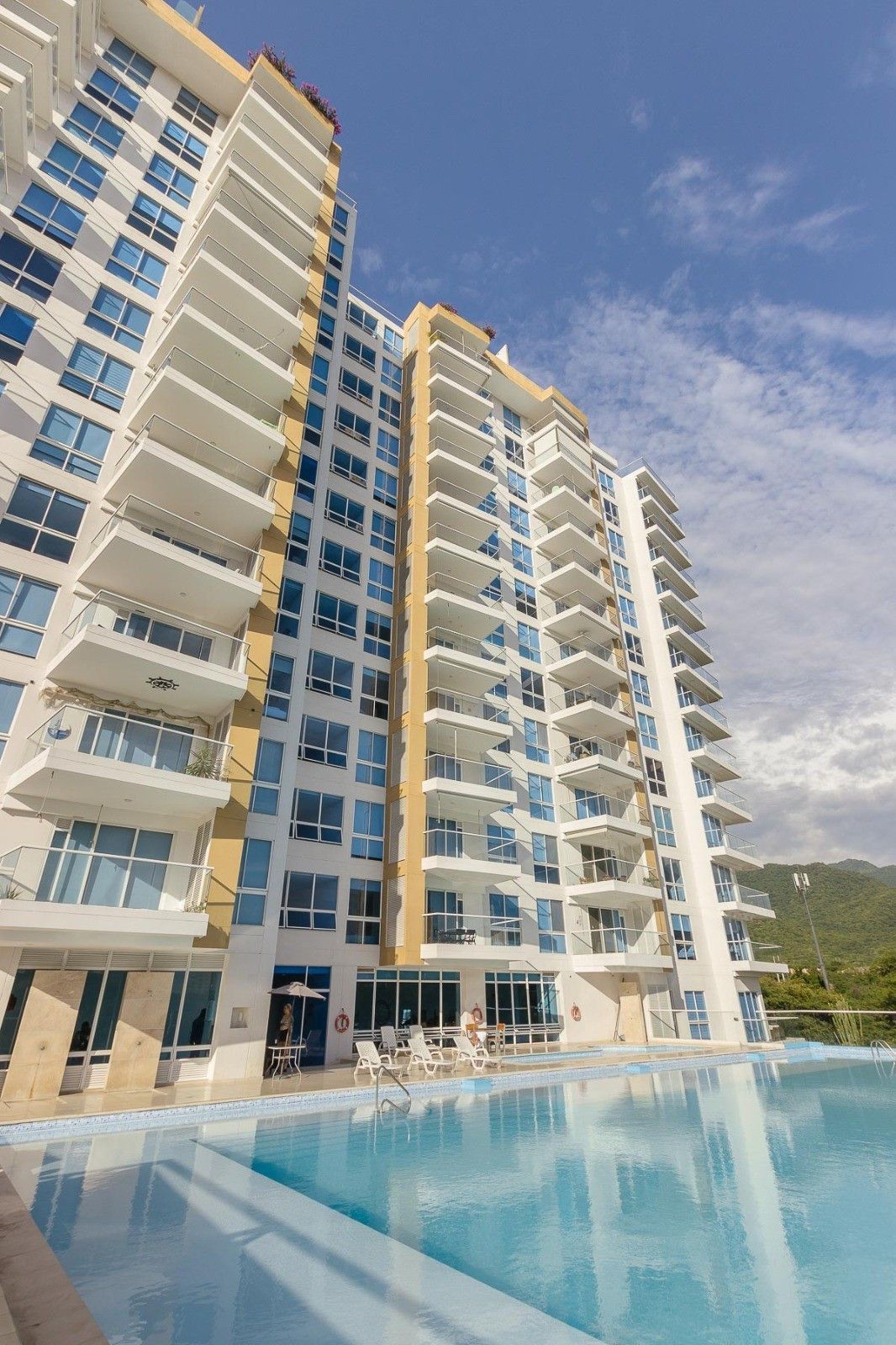 Apartamento en venta Magdalena Santa Marta Cristo Rey Rodadero 80 m2 Habitaciones 2 Baños 3 Garajes 1 Precio $670000000
