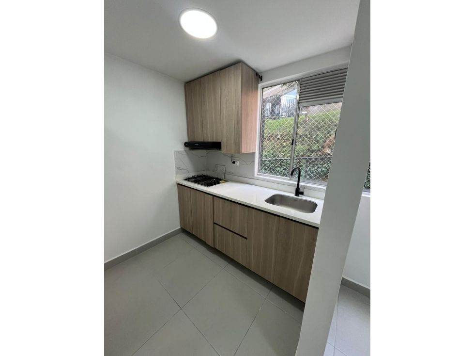 Apartaestudio en arriendo Antioquia Medellín Puertas Del Sol 40 m2 Habitaciones 1 Baños 1 Garajes 1 Precio $1450000