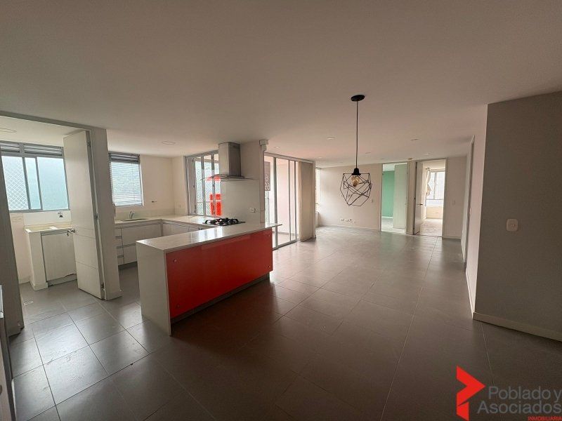 Apartamento en arriendo Antioquia Medellín Altos Del Poblado 84 m2 Habitaciones 2 Baños 2 Garajes 1 Precio $4600000