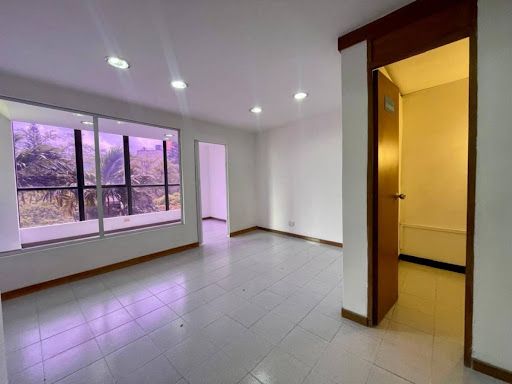 Oficina en arriendo Antioquia Medellín Lorena 45 m2 Habitaciones 0 Baños 1 Garajes 1 Precio $2500000