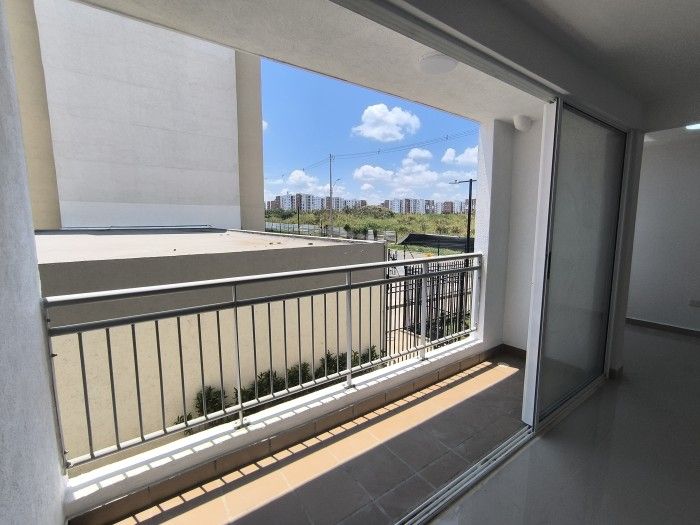 Apartamento en arriendo Valle Del Cauca Cali Lili 56 m2 Habitaciones 2 Baños 2 Garajes 2 Precio $1912000