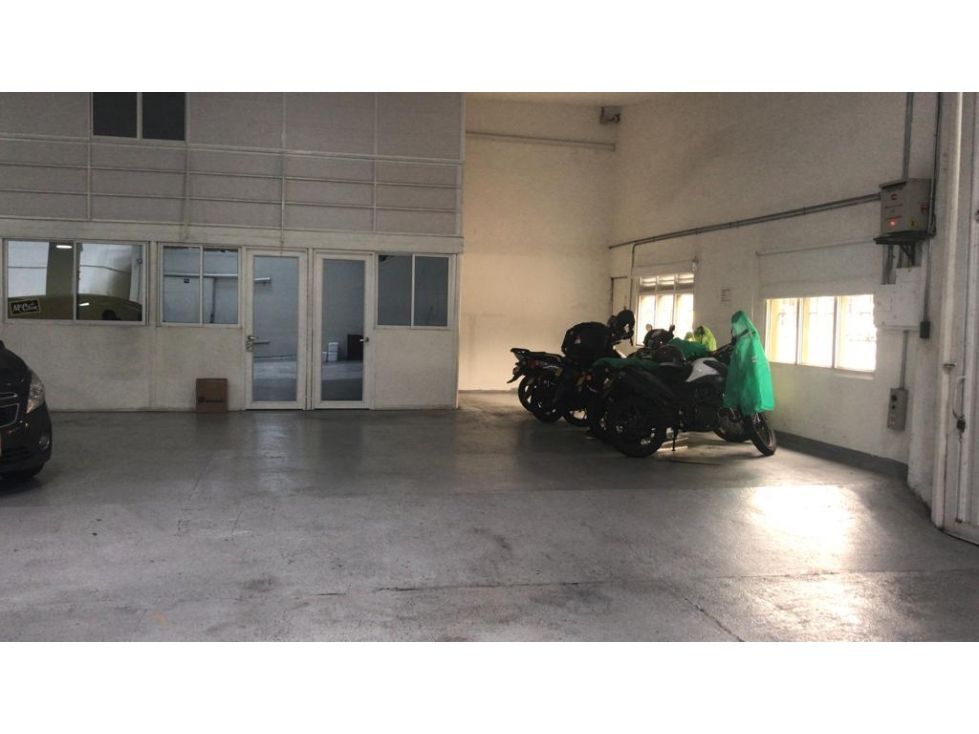 Bodega en venta Antioquia Envigado Primavera 512 m2 Habitaciones 0 Baños 0 Garajes 8 Precio $3500000000