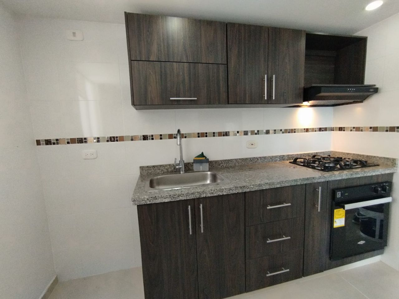 Apartamento en venta Valle Del Cauca Jamundí Cr Surcos De Pangola 61 m2 Habitaciones 3 Baños 2 Garajes 1 Precio $195000000