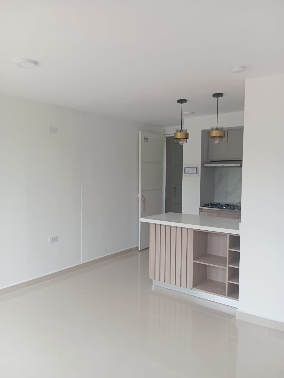 Apartamento en arriendo Santander Bucaramanga Cd Real De Minas 55 m2 Habitaciones 2 Baños 2 Garajes 0 Precio $1550000