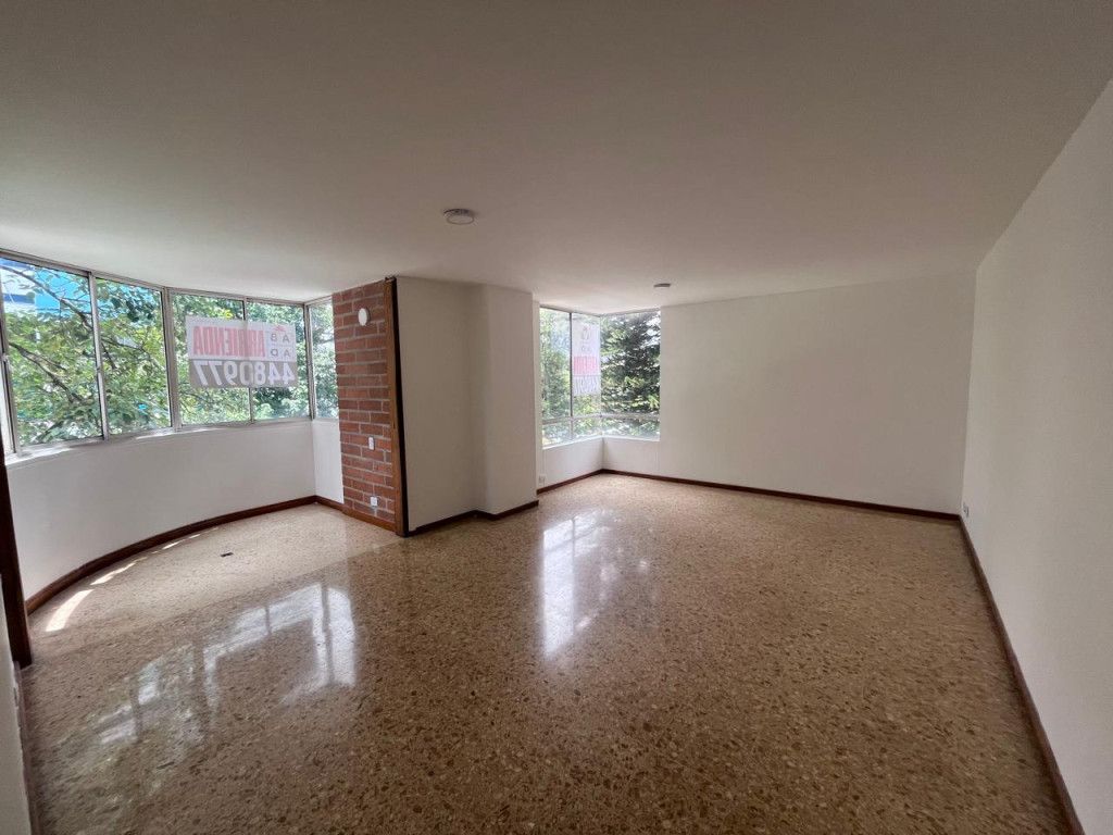 Apartamento en arriendo Antioquia Medellín Los Balsos No1 120 m2 Habitaciones 3 Baños 4 Garajes 2 Precio $4200000