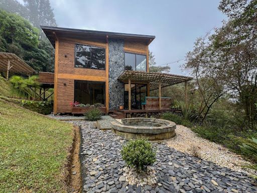 Casa Campestre en venta Antioquia Envigado El Salado 5000 m2 Habitaciones 3 Baños 3 Garajes 2 Precio $1600000000