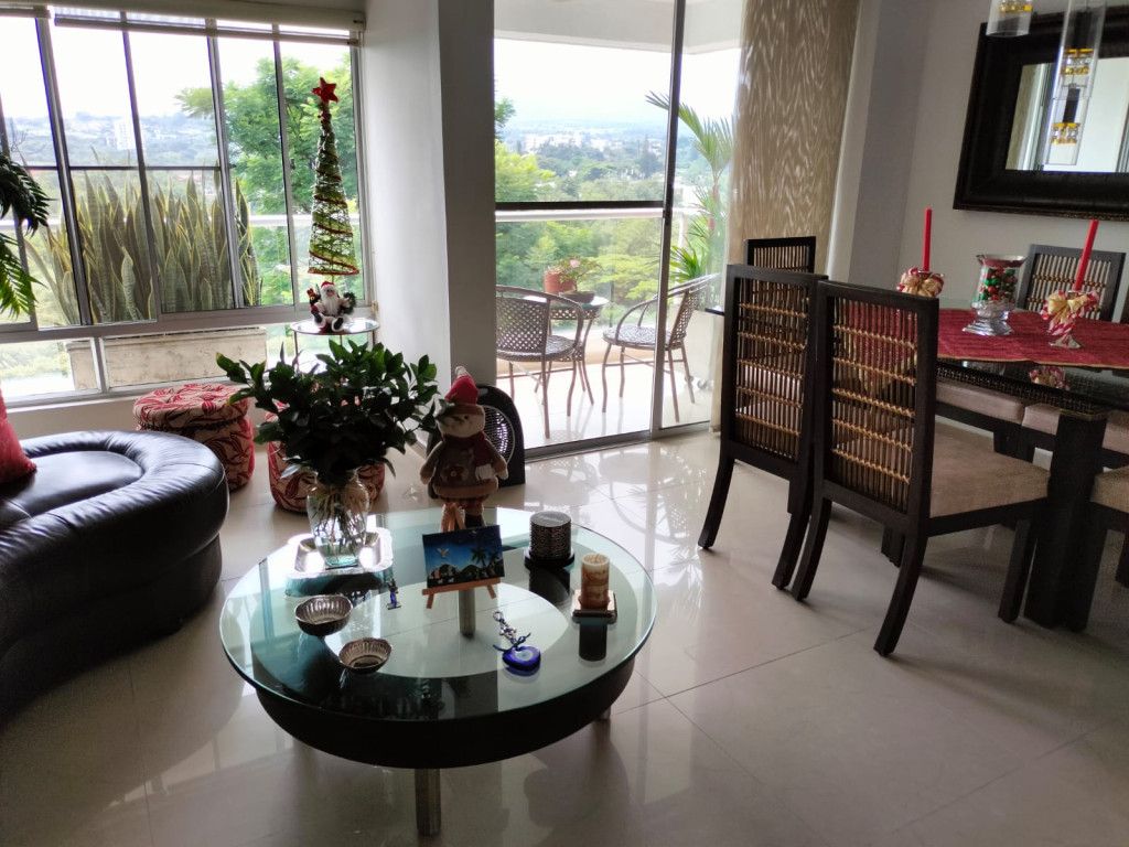 Apartamento en arriendo Valle Del Cauca Cali Urbanización Ciudad Jardín 97 m2 Habitaciones 3 Baños 2 Garajes 2 Precio $3100000