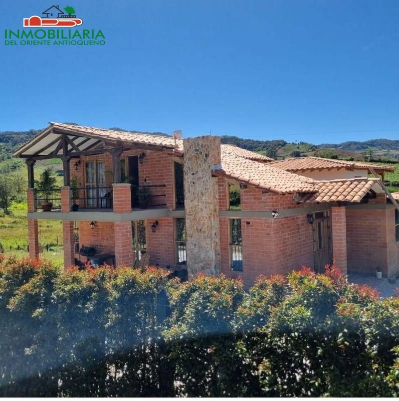 Finca en venta Antioquia Marinilla Juan Xxiii 800 m2 Habitaciones 4 Baños 2 Garajes 1 Precio $680000000