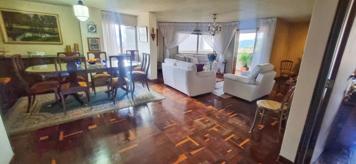 Apartamento en venta Antioquia Medellín Colon 213 m2 Habitaciones 5 Baños 4 Garajes 1 Precio $680000000