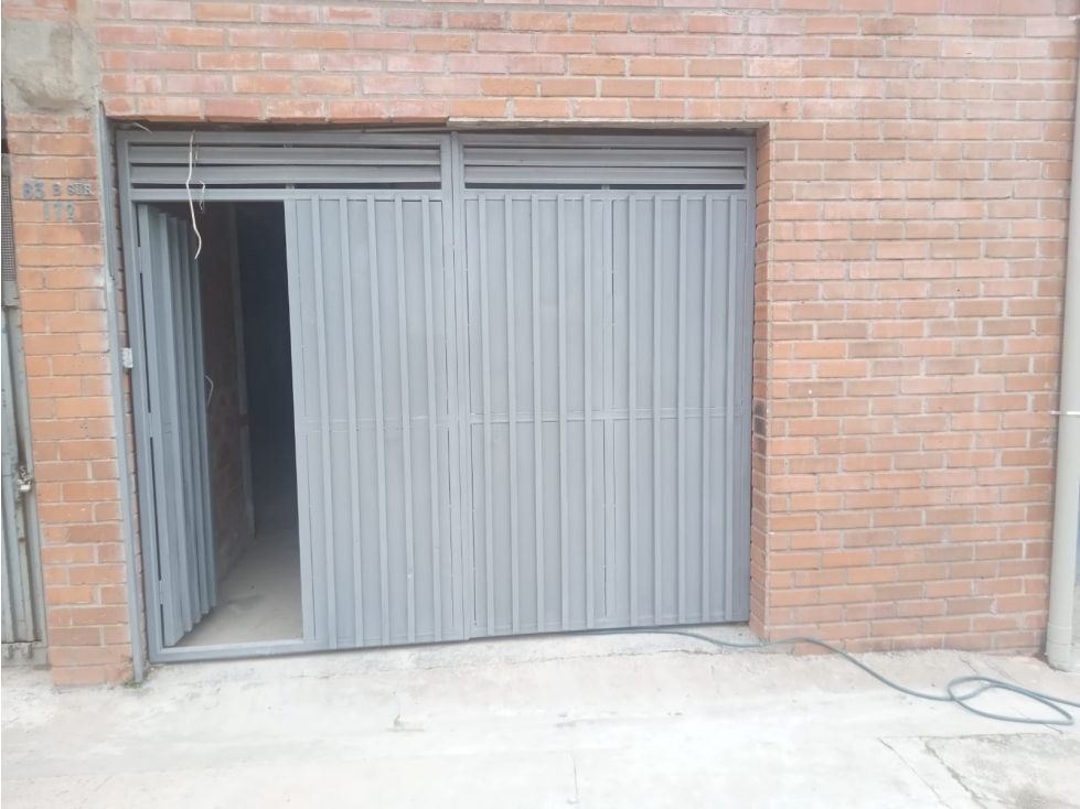 Bodega en arriendo Antioquia La Estrella Ancón San Martín 240 m2 Habitaciones 0 Baños 1 Garajes 1 Precio $12000000