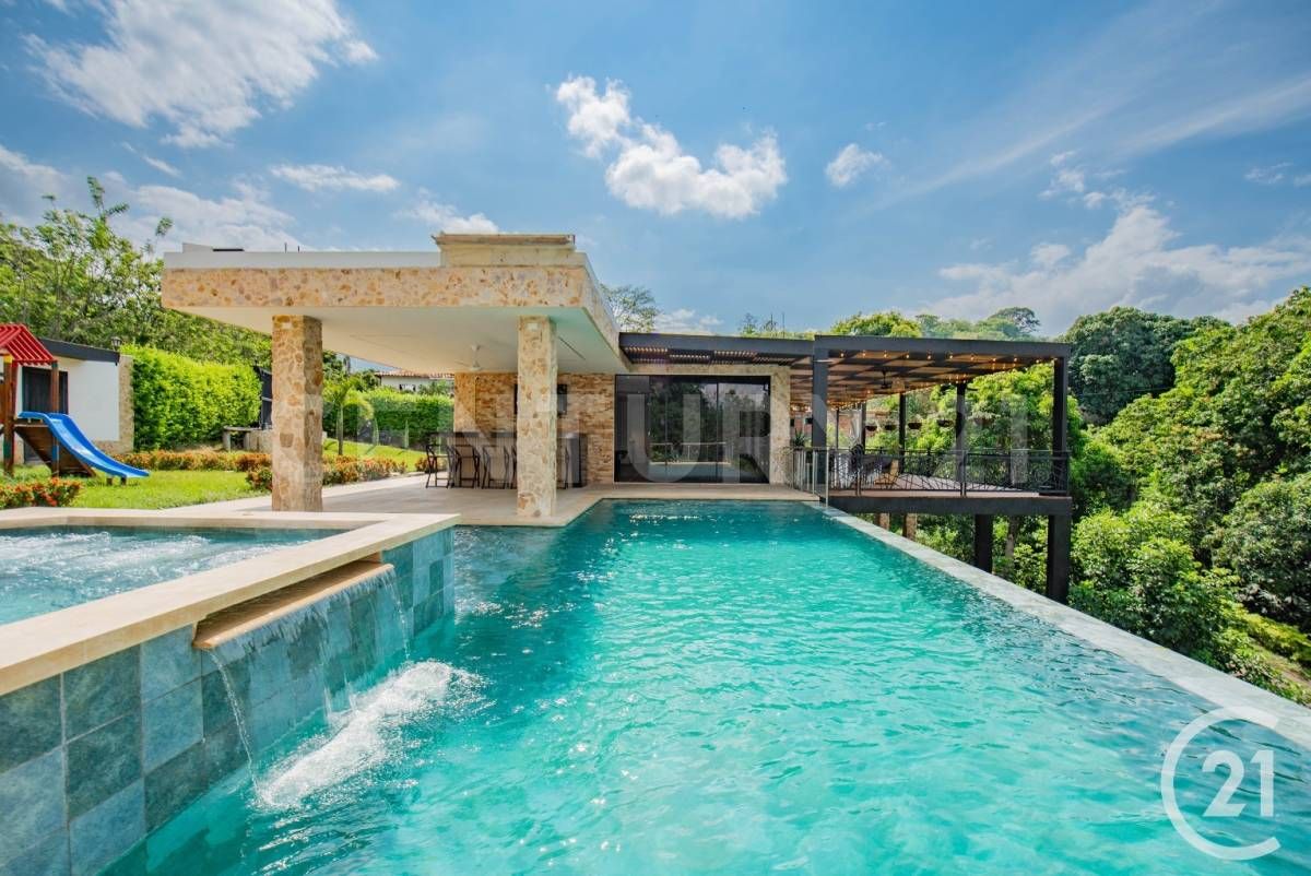 Lote en venta Antioquia Sopetrán Sopetran 470 m2 Habitaciones 0 Baños 7 Garajes 15 Precio $2150000000